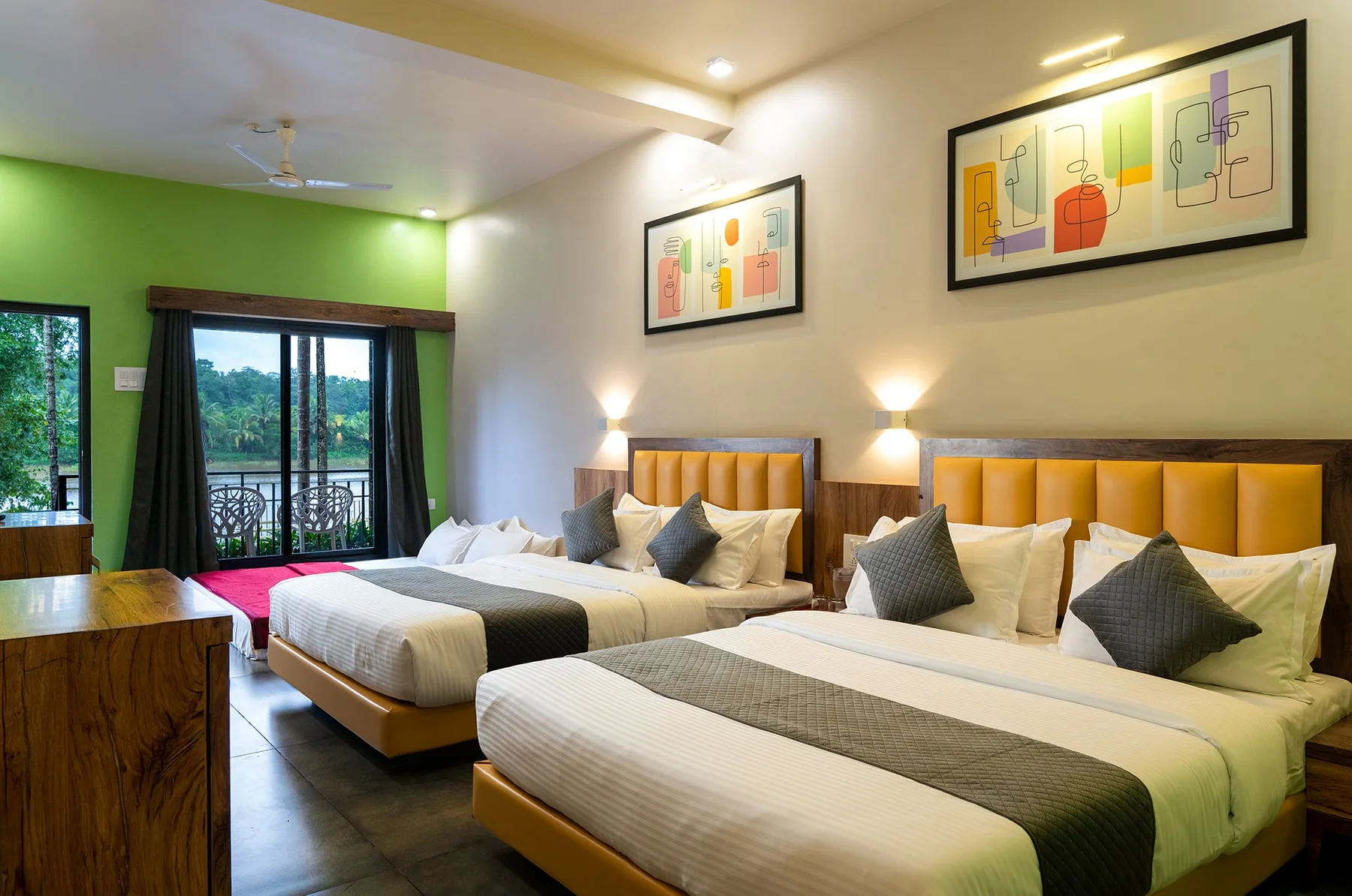 AC deluxe room at Riverside Pool Retreat